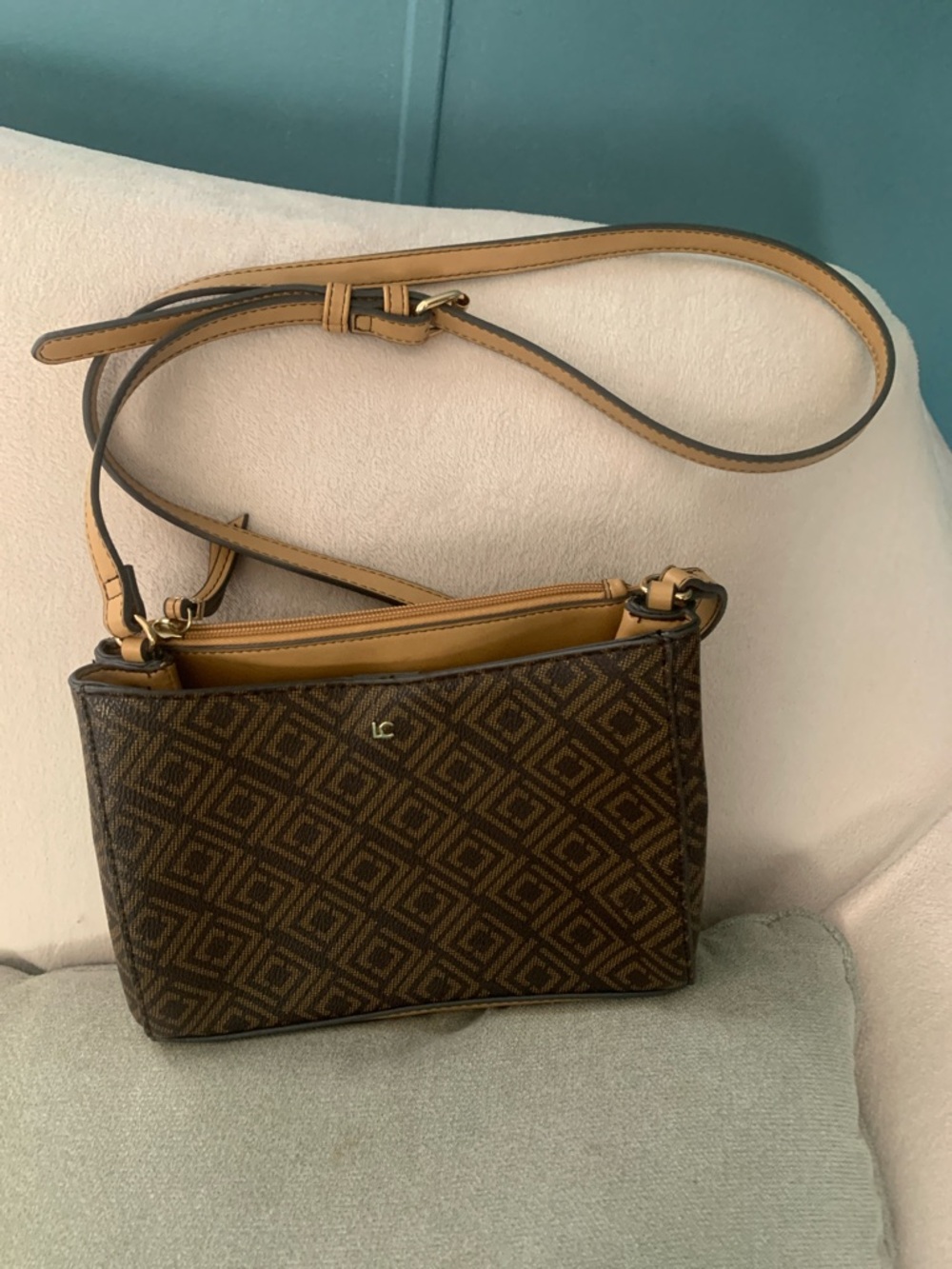 Liz Claiborne Brown Geometric Crossbody with Tan Trim